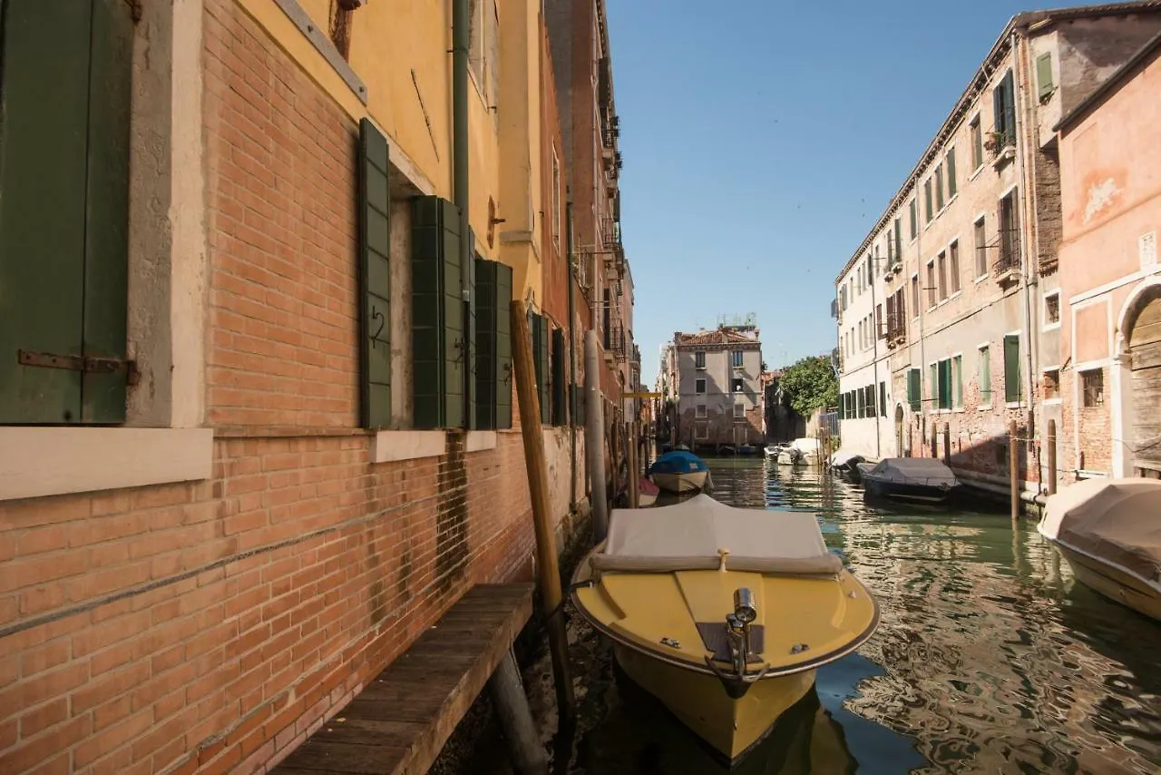 Canal Dream Cosy Apartment With Canal View Venice Holiday home