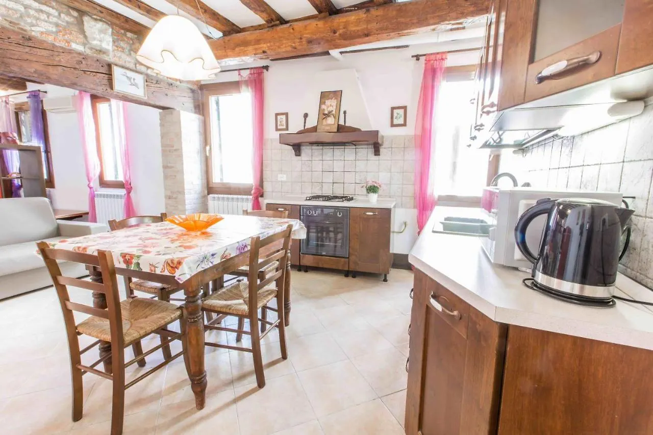 度假居 Canal Dream Cosy Apartment With Canal View 威尼斯 意大利